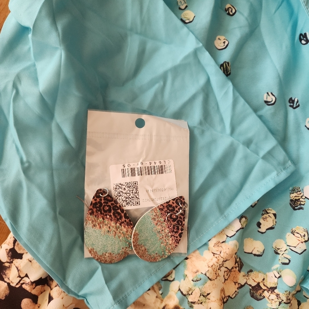 Chic Me NWOT Turquoise Leopard Print Dress 3XL with Flip Flops and earrings - Picture 5 of 6